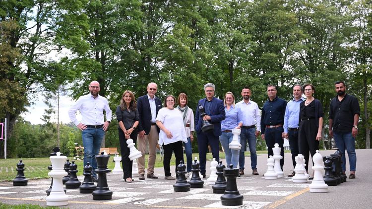 Klinikleitung spielt Schach